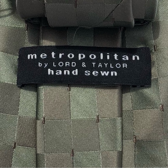 Lord & Taylor Metropolitan Men’s Tie Sage Green Pattern with Gift Box - Picture 3 of 6